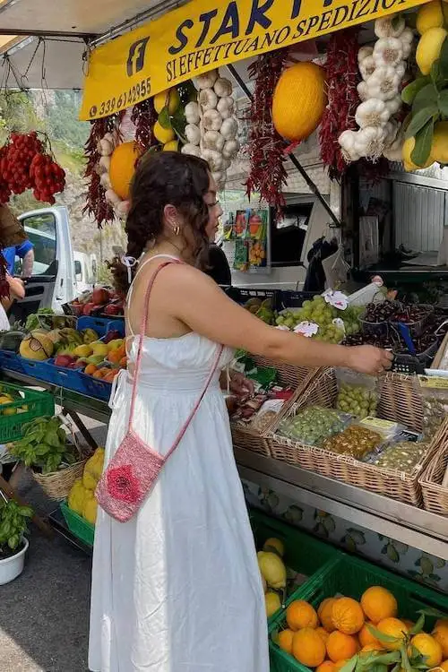 Italian summer outfit for women