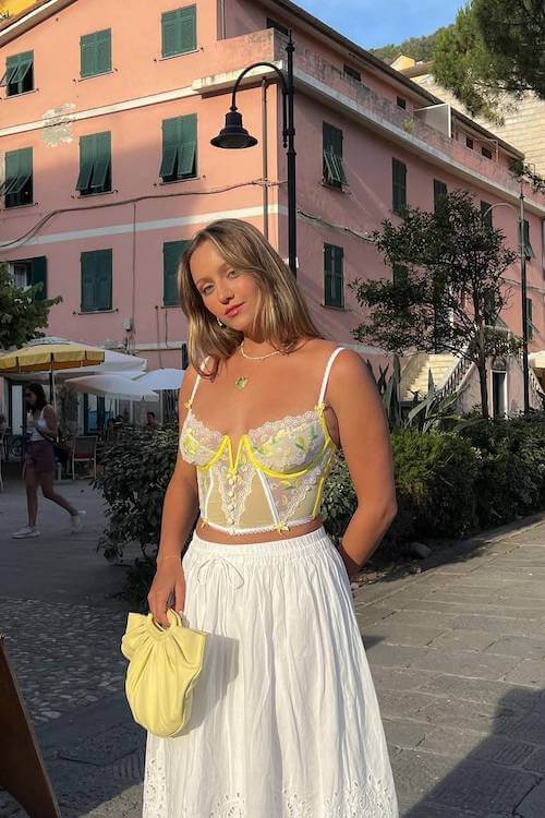 Italian summer outfit for women