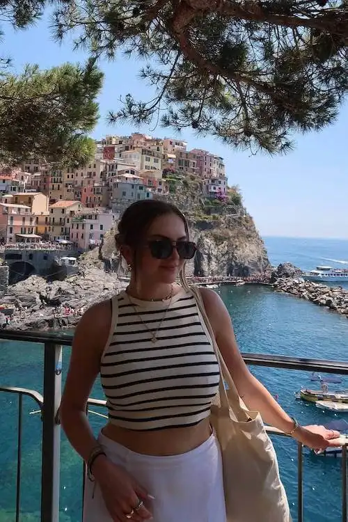 Italian summer outfit for women