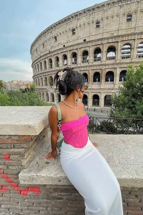Italian summer outfit for women
