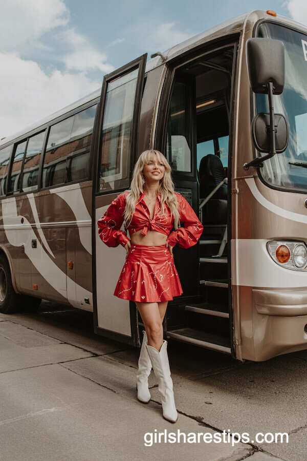 Red Heart Set & White Boots