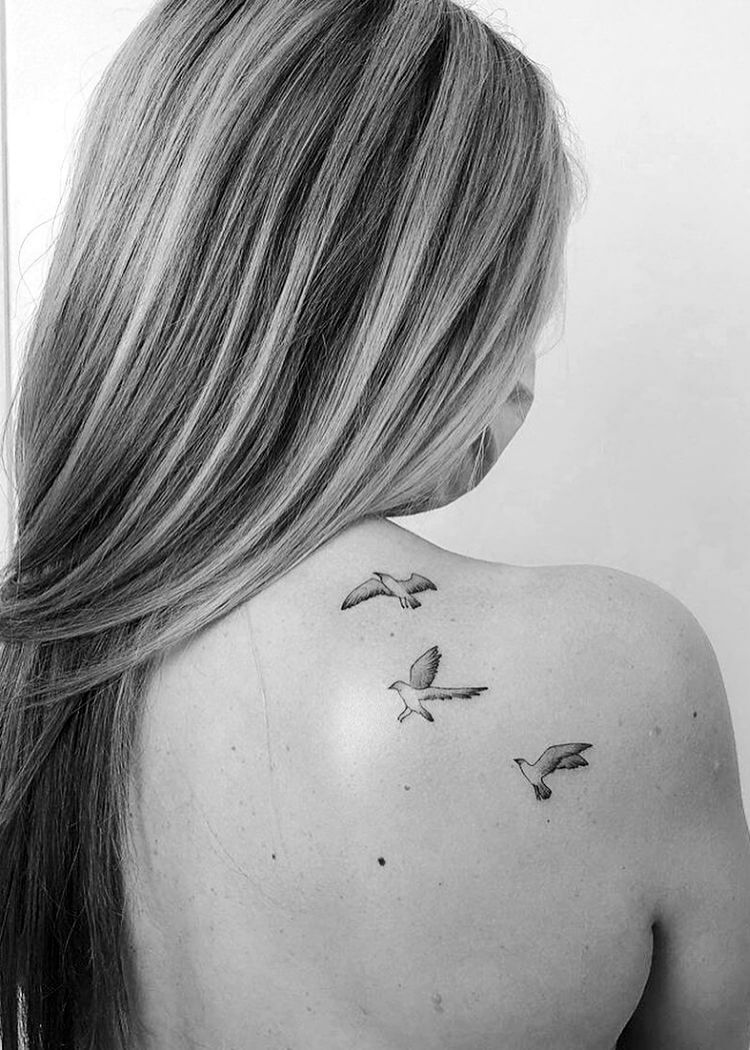 LIST: Cutest Minimalist Shoulder Tattoos For Girls
