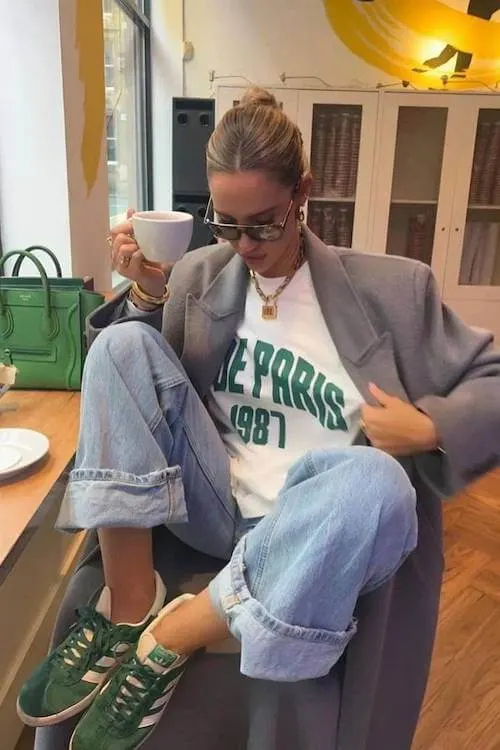 T-shirt outfit