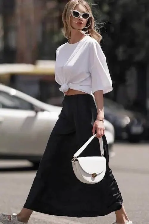 T-shirt outfit
