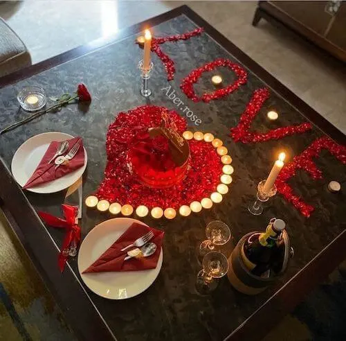 stylish Valentines room decoration ideas for your dinner table
