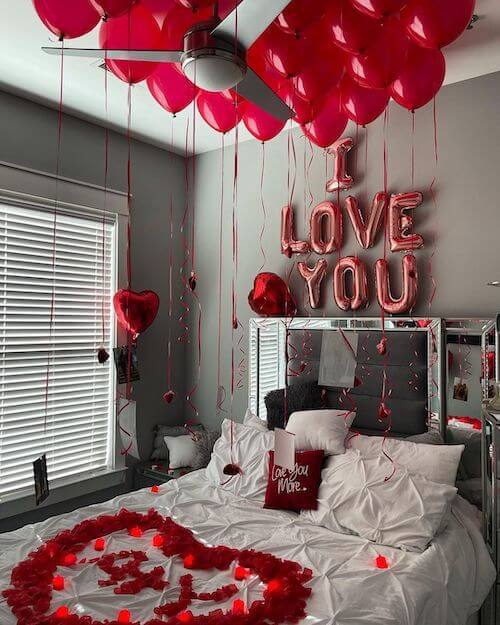 57+ Romantic Valentines Room Decoration Ideas For Him Or Her [2024 ...