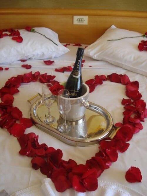 how to decorate bedroom for romantic night