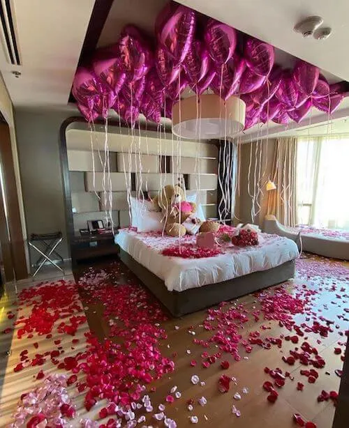 pink color scheme romantic hotel room decoration ideas for Valentines Day