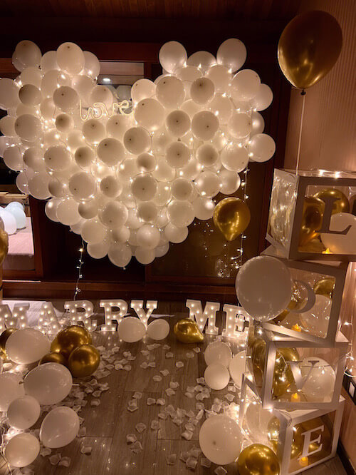 dreamy valentines room decoration ideas with balloons and LED lights