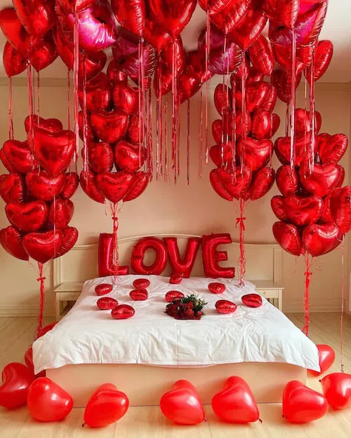 valentines room decoration ideas for bedroom with red balloons