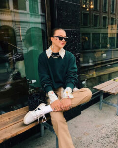 60+ Chic Veja Sneakers Outfits: How To Wear Veja Sneakers To Step Up