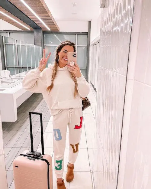 cute airport outfit ideas