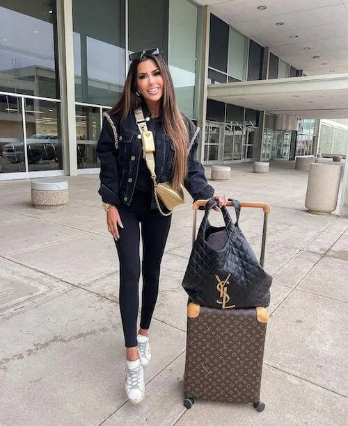 all black airport outfit