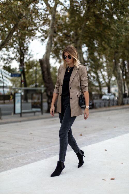 Are Black Jeans Business Casual For A Woman: 25+ Outfit Ideas + How To ...