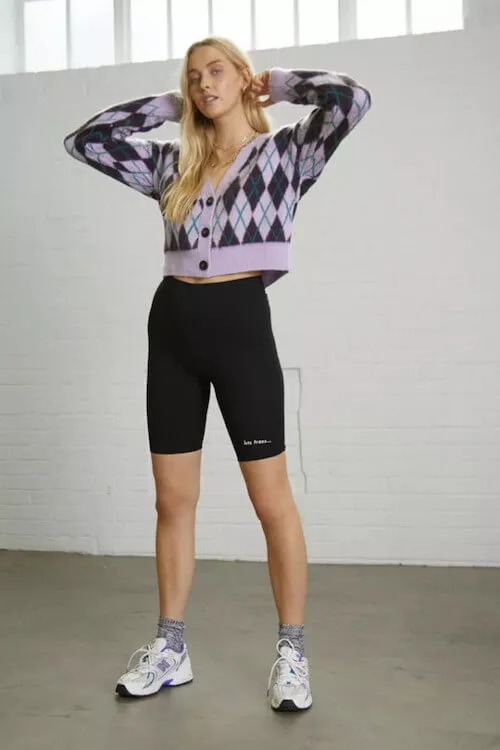 baddie biker shorts outfits