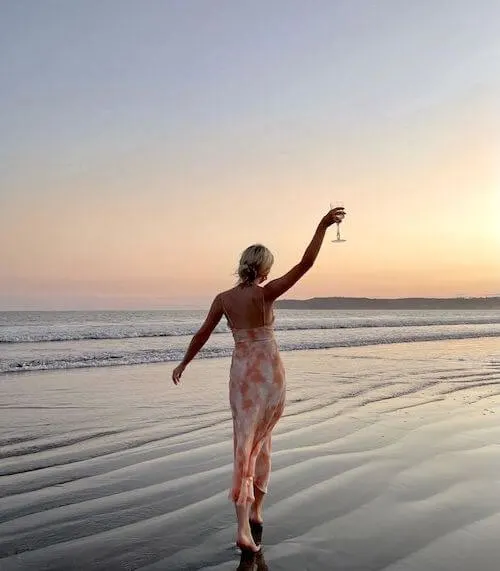 beach birthday photoshoot ideas for adults