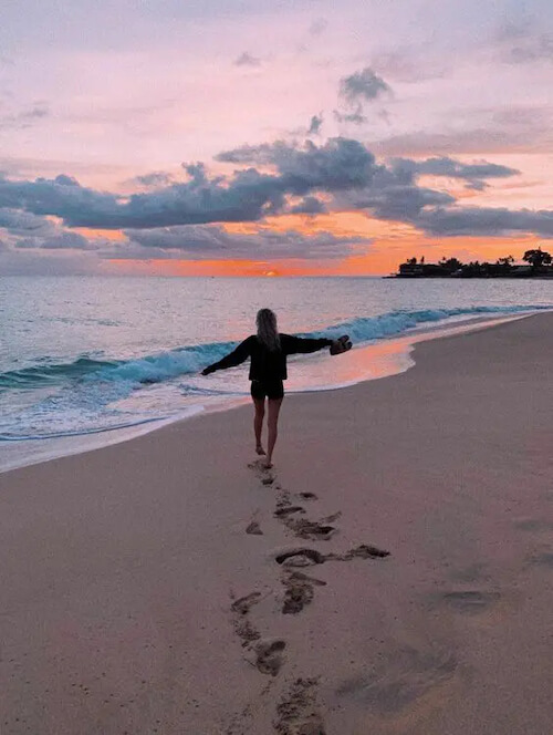 beach birthday photoshoot ideas for adults