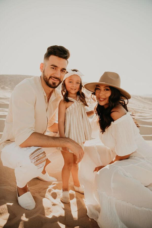 beach family photoshoot outfits