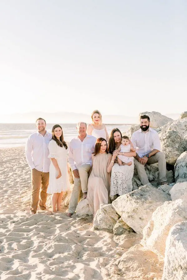 beach family photoshoot outfits