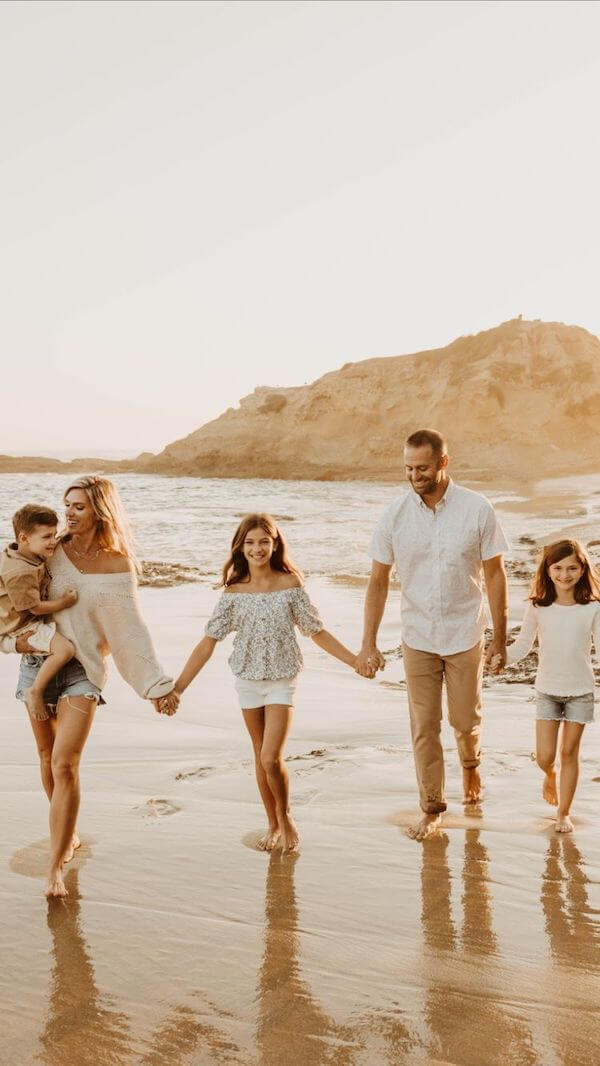 beach family photoshoot outfits