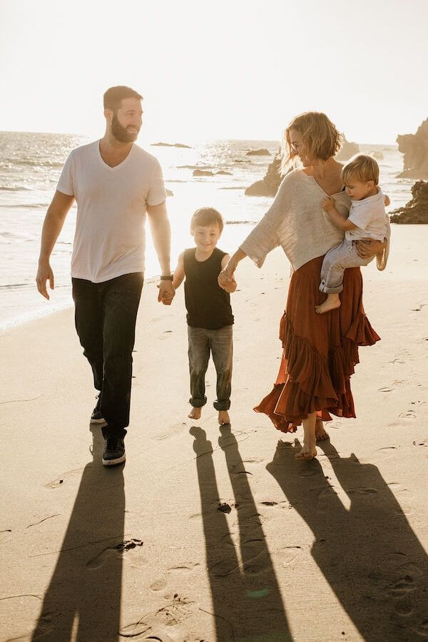 beach family photoshoot outfits