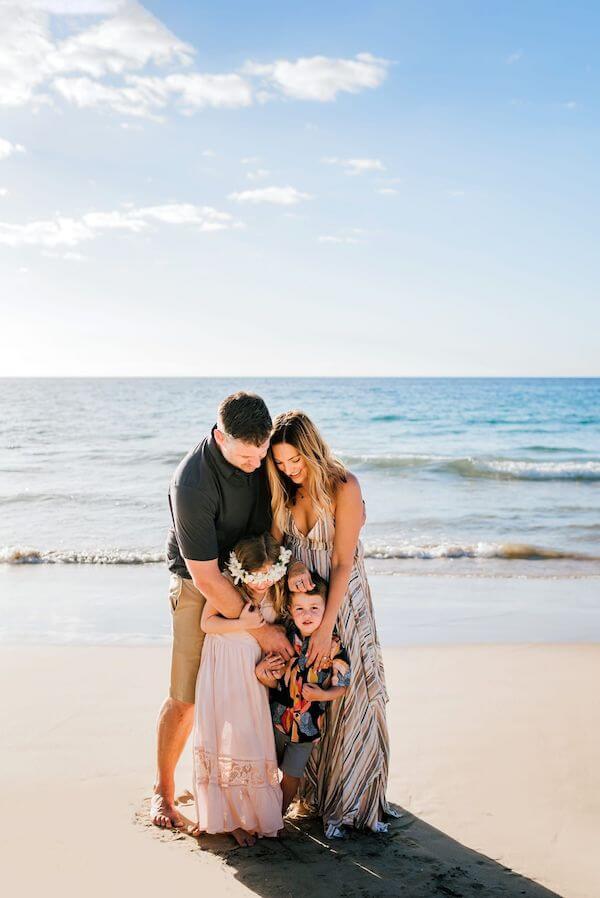 beach family photoshoot outfits