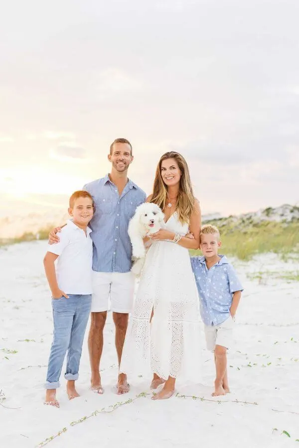 beach family photoshoot outfits