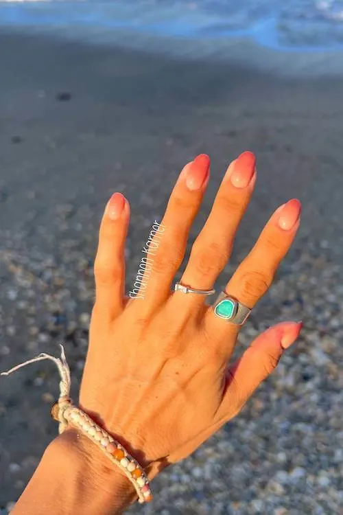 beach nails