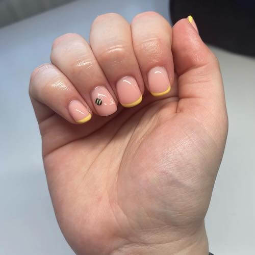 bee nail designs