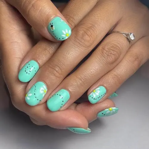 bee nail designs