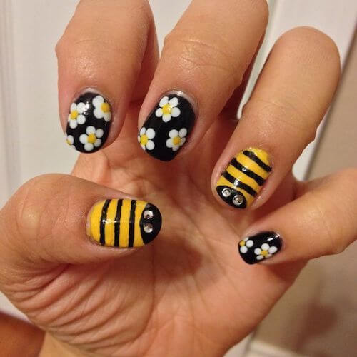 bee nail designs
