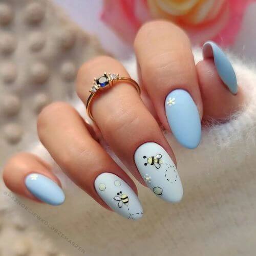 bee nail designs