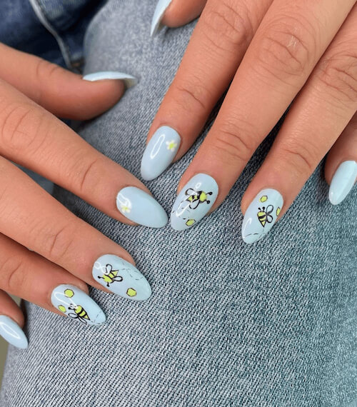 bee nail designs