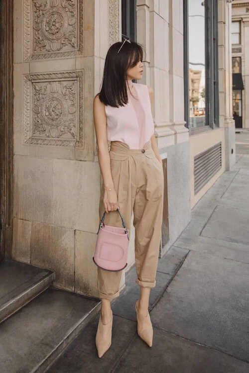 beige pants outfit