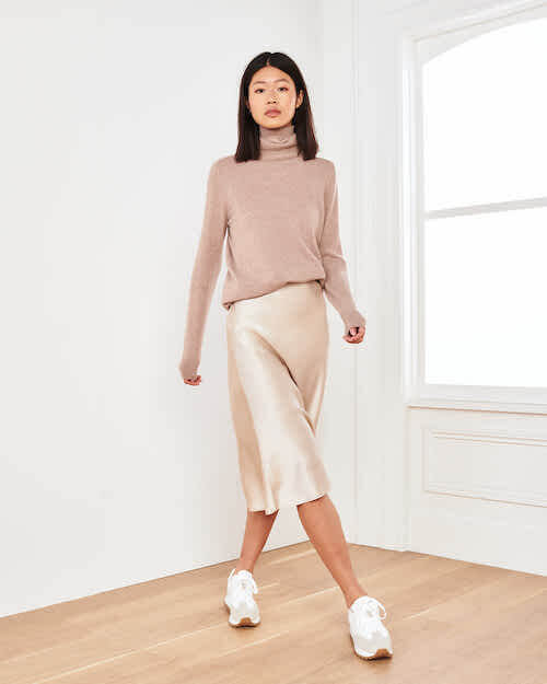 beige skirt outfits