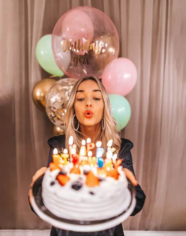 70+ Creative Birthday Photoshoot Ideas & Proven Tips For You To Try (2023) - Girl Shares Tips