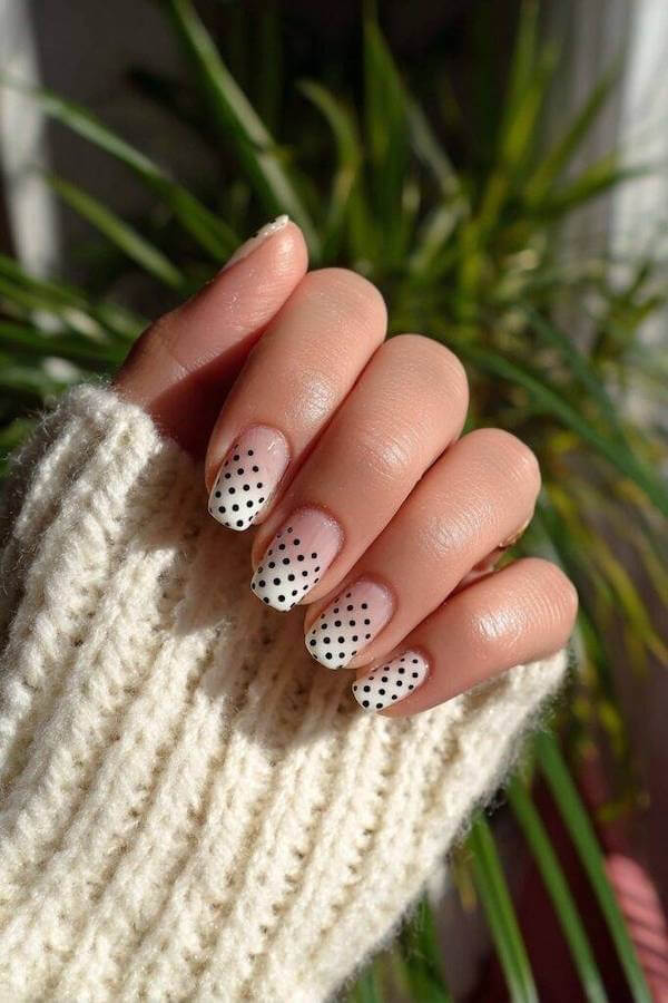 Dense Polka Dot Gradient Nails