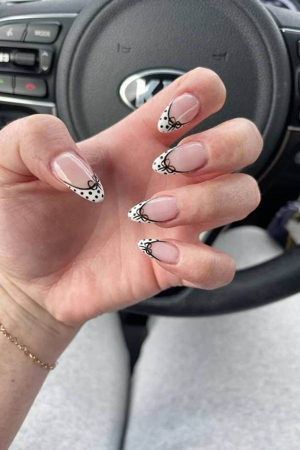 Cute Bow Polka Dot Tips