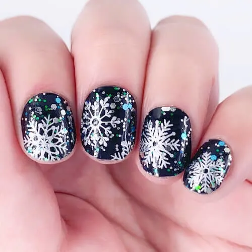 black christmas nail ideas