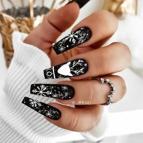 black christmas nail ideas