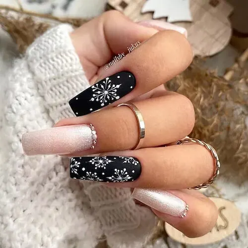 black christmas nail ideas