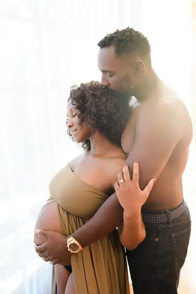 black couple maternity photoshoot ideas