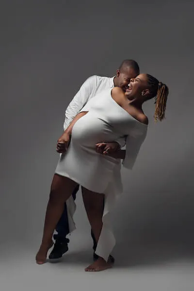 black couple maternity photoshoot ideas simple poses