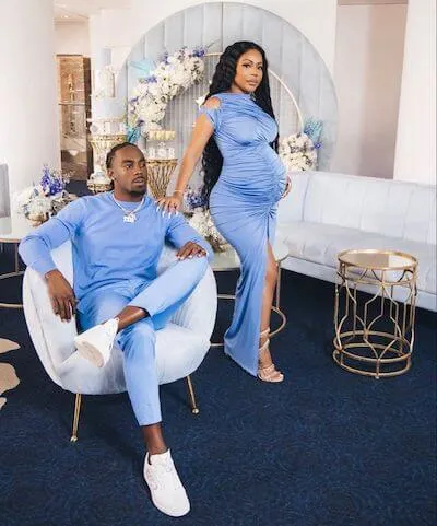 black couple maternity poses