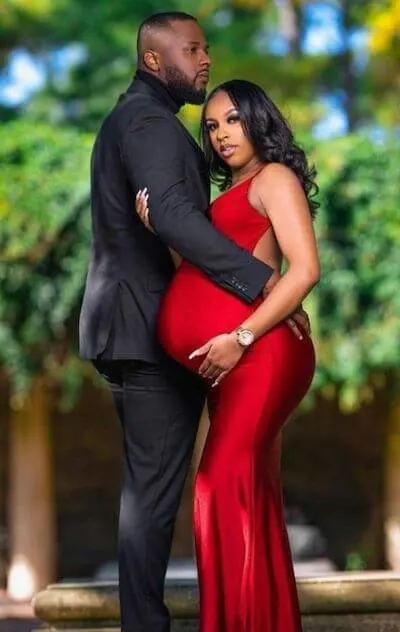 black couple cute maternity photo shoot ideas