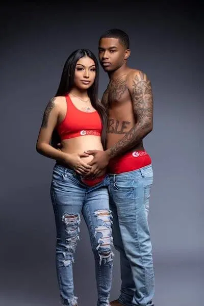 black couple maternity photoshoot ideas