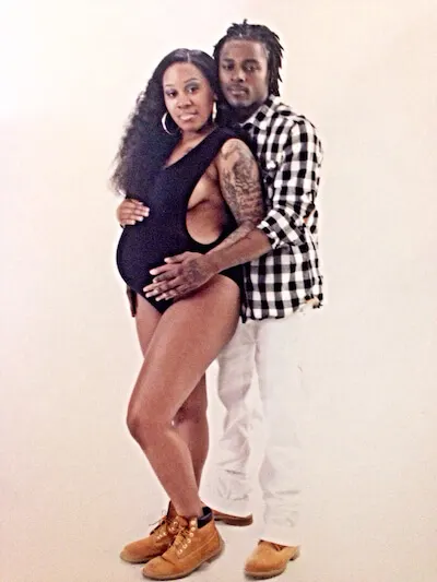 black couple cute maternity photo shoot ideas