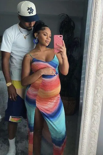 black couple cute maternity photo shoot ideas