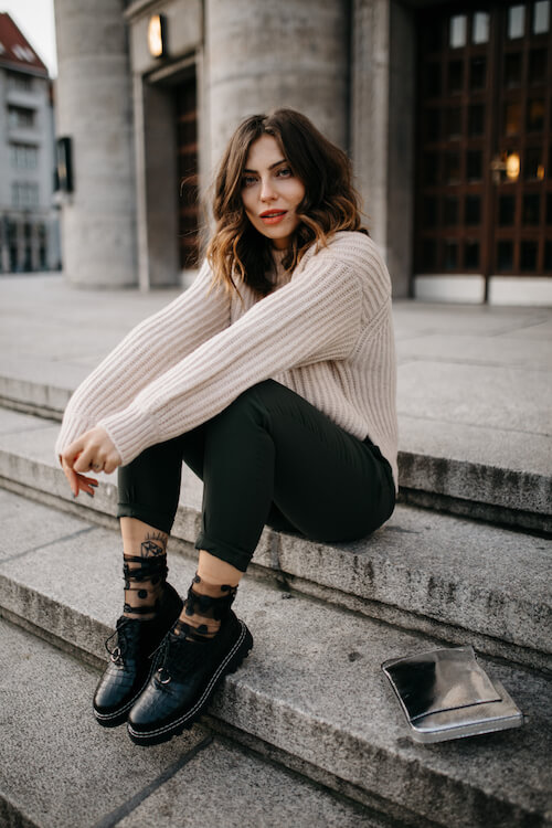 black pants outfit