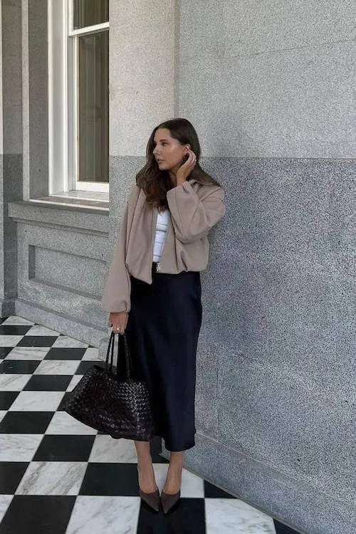 black skirt outfit ideas for women
